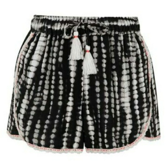 💕 TOPSHOP CROCHET TRIM TIE-DYE SHORTS - Picture 8 of 8